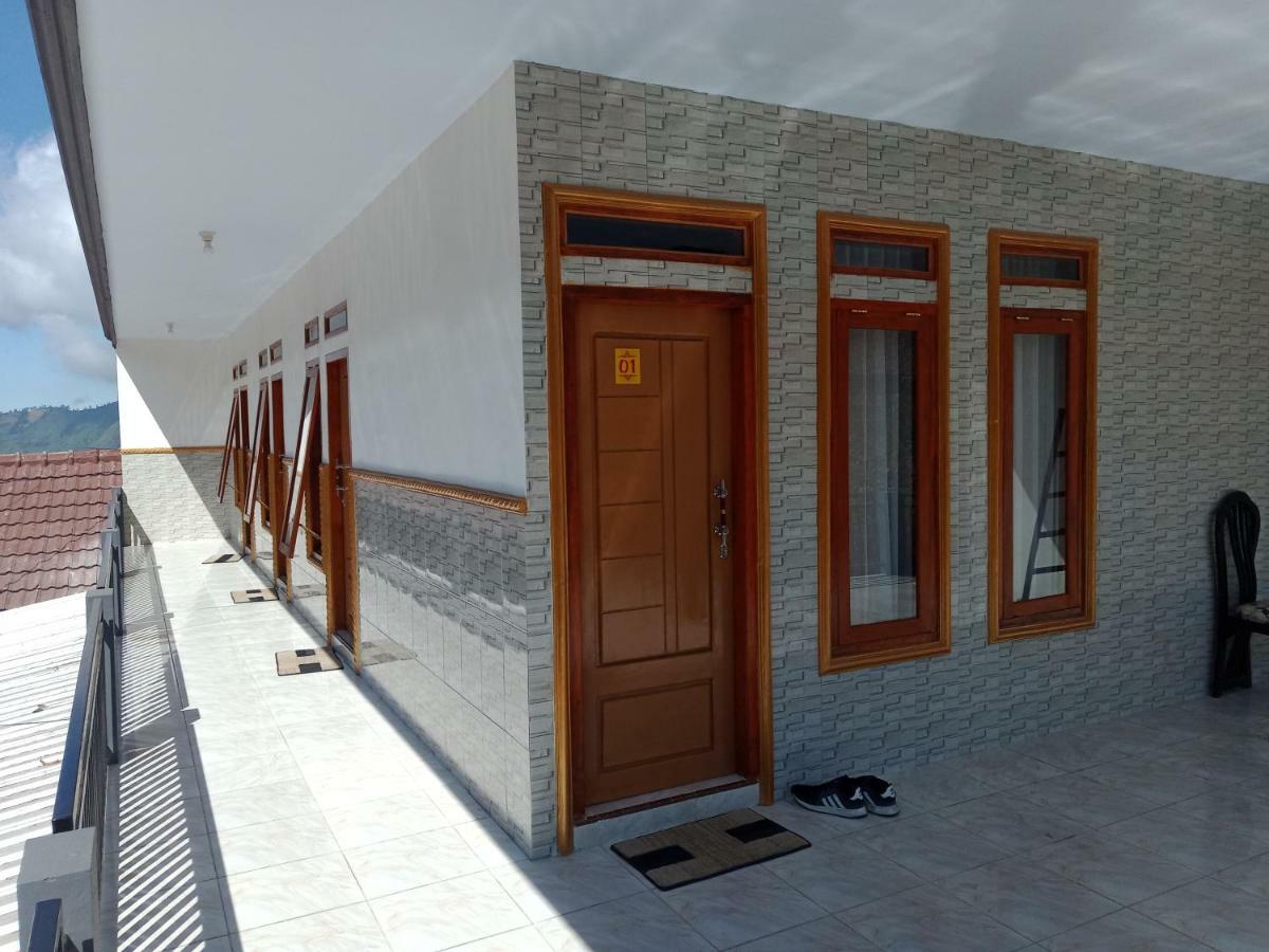 Homestay Anggun Bromo Exterior foto